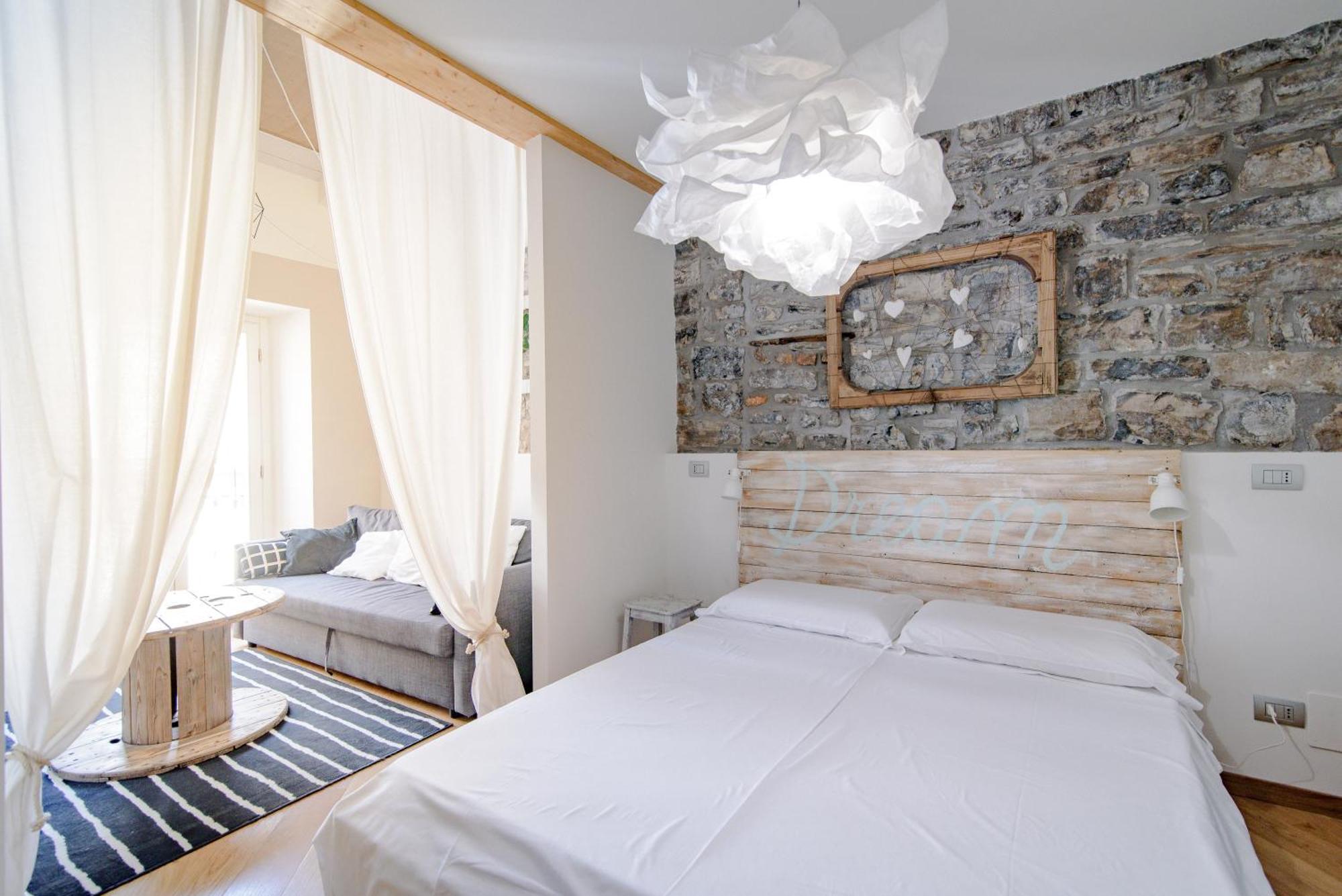 Gem Of The Lake - Luxury Apartment Como Old Town Ngoại thất bức ảnh
